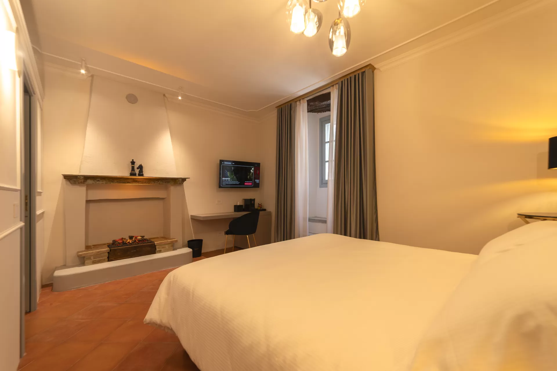 Suite Mistero: 1 notte, colazione e degustazione per 2